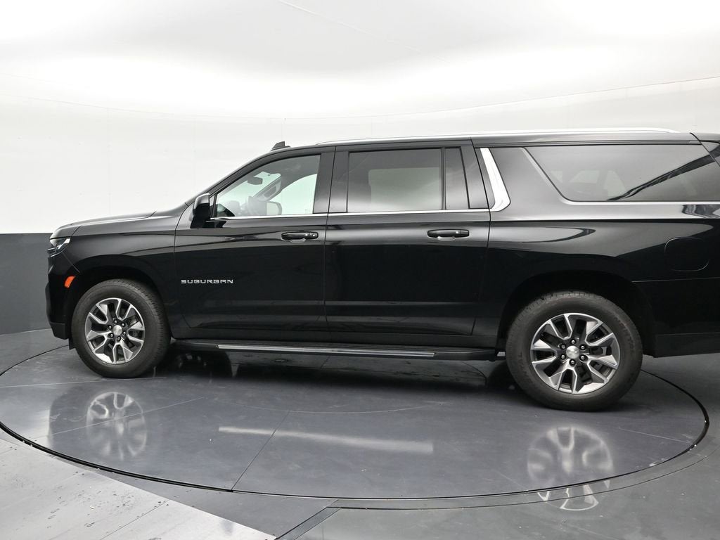chevrolet suburban 2022 1GNSCBKT8NR295524 image chevrolet suburban 2022 1GNSCBKT8NR295524 image