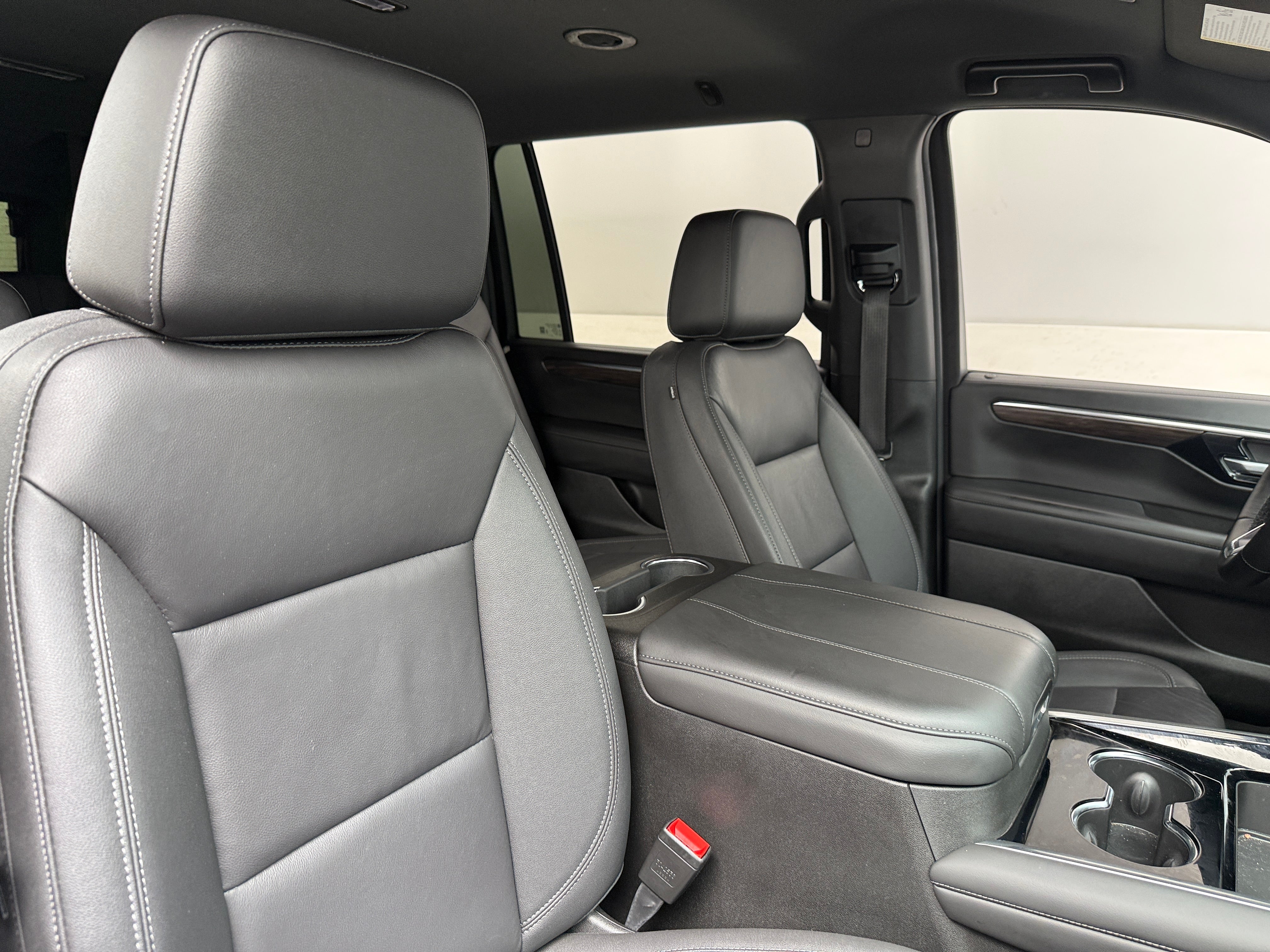 chevrolet suburban 2025 1GNS6CRD7SR411111 image chevrolet suburban 2025 1GNS6CRD7SR411111 image