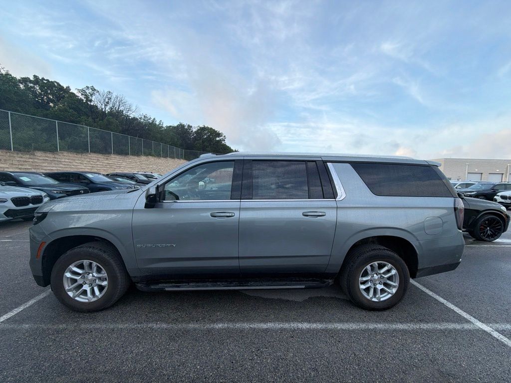 chevrolet suburban 2025 1GNS6BED6SR386900 image chevrolet suburban 2025 1GNS6BED6SR386900 image