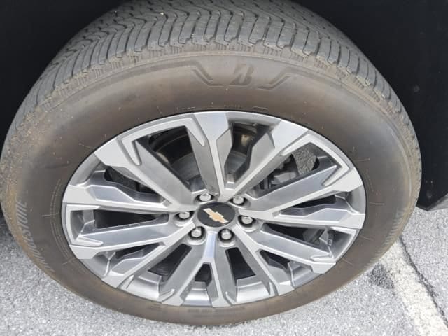 chevrolet suburban 2025 1GNS6GRL1SR110624 image chevrolet suburban 2025 1GNS6GRL1SR110624 image
