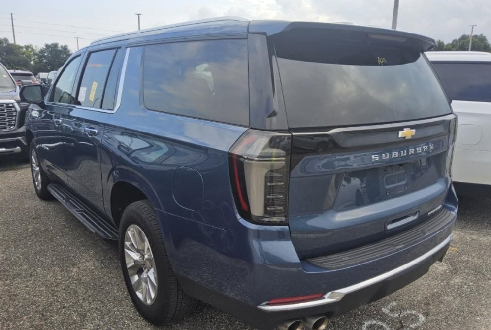 chevrolet suburban 2025 1GNS6FRD3SR326073 image chevrolet suburban 2025 1GNS6FRD3SR326073 image