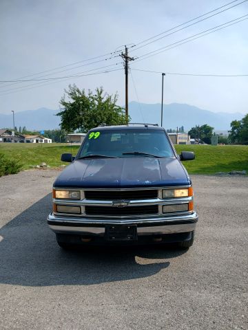 chevrolet suburban 1999 1GNFK16R8XJ329704 image chevrolet suburban 1999 1GNFK16R8XJ329704 image