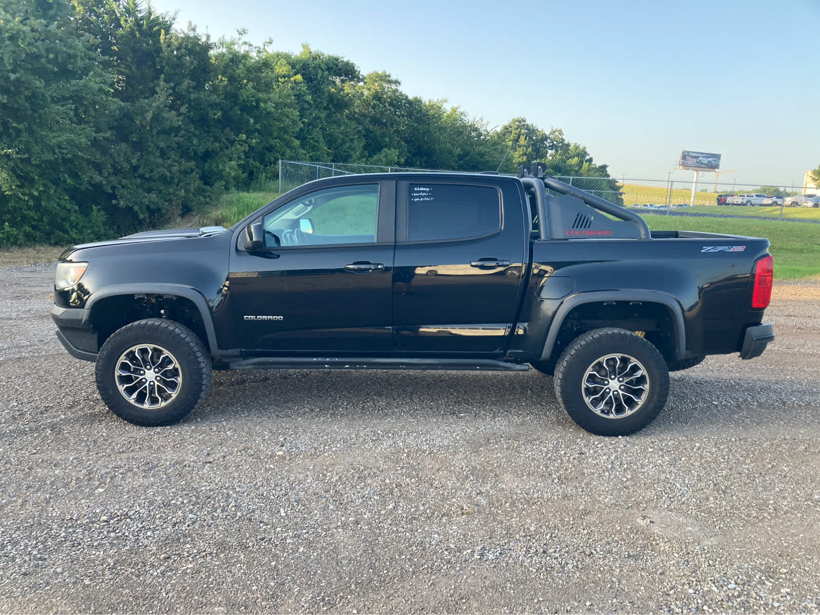 chevrolet colorado 2017 1GCGTEEN3H1320023 image chevrolet colorado 2017 1GCGTEEN3H1320023 image