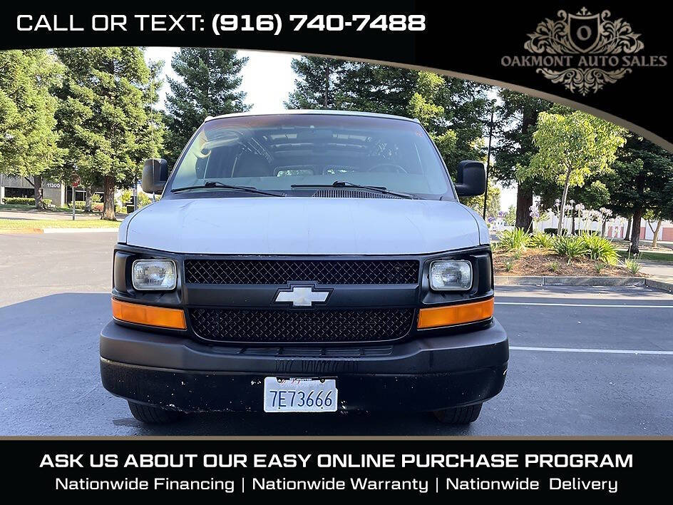 chevrolet express 2004 1GCFG15X941157673 image chevrolet express 2004 1GCFG15X941157673 image