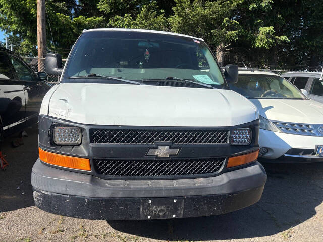 chevrolet express 2003 1GCFG15X031140114 image chevrolet express 2003 1GCFG15X031140114 image