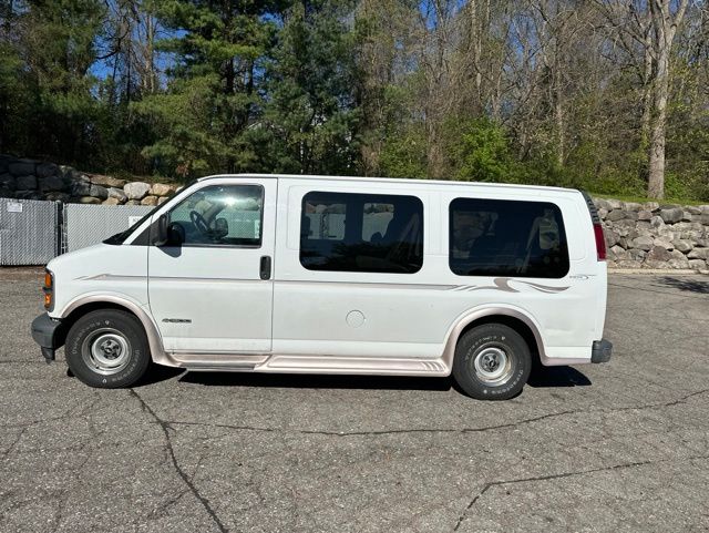 chevrolet express 2000 1GBFG15W1Y1195562 image chevrolet express 2000 1GBFG15W1Y1195562 image