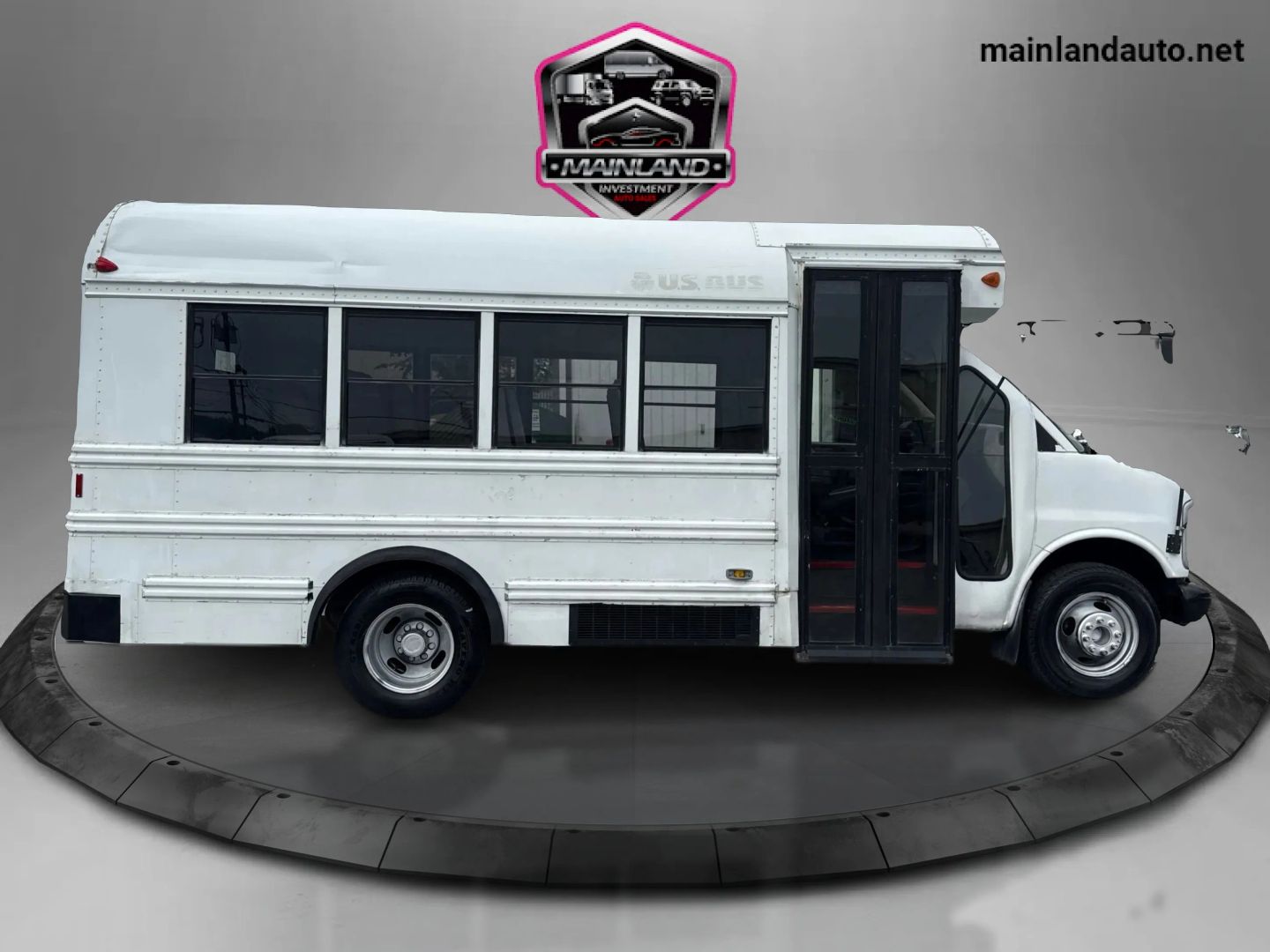 chevrolet express 2001 1GBJG31R111145529 image chevrolet express 2001 1GBJG31R111145529 image