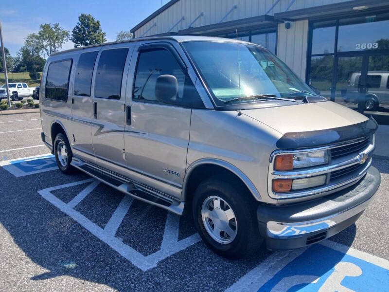 chevrolet express 2001 1GBFG15R111215759 image chevrolet express 2001 1GBFG15R111215759 image