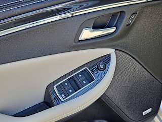 chevrolet impala 2019 1G1105S32KU121478 image chevrolet impala 2019 1G1105S32KU121478 image