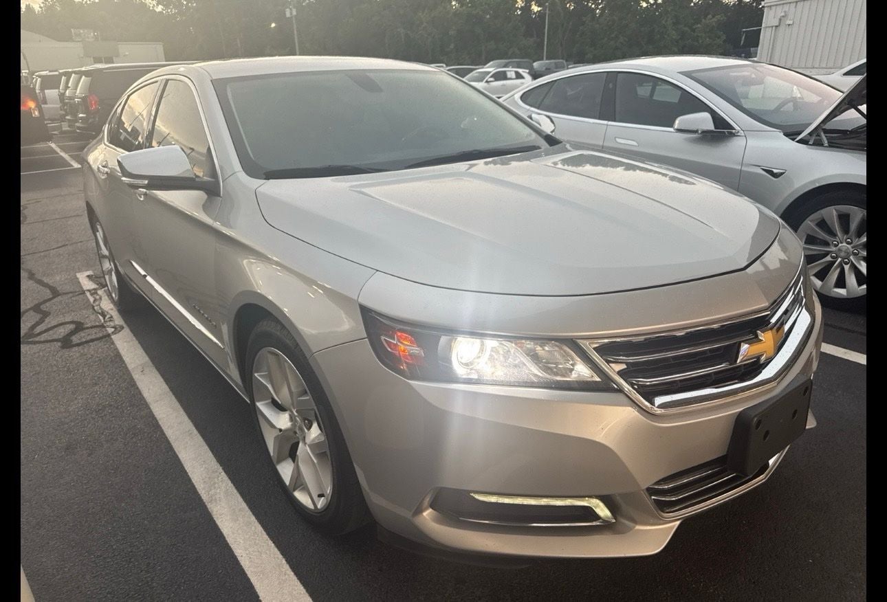 chevrolet impala 2018 1G1125S33JU132319 image chevrolet impala 2018 1G1125S33JU132319 image