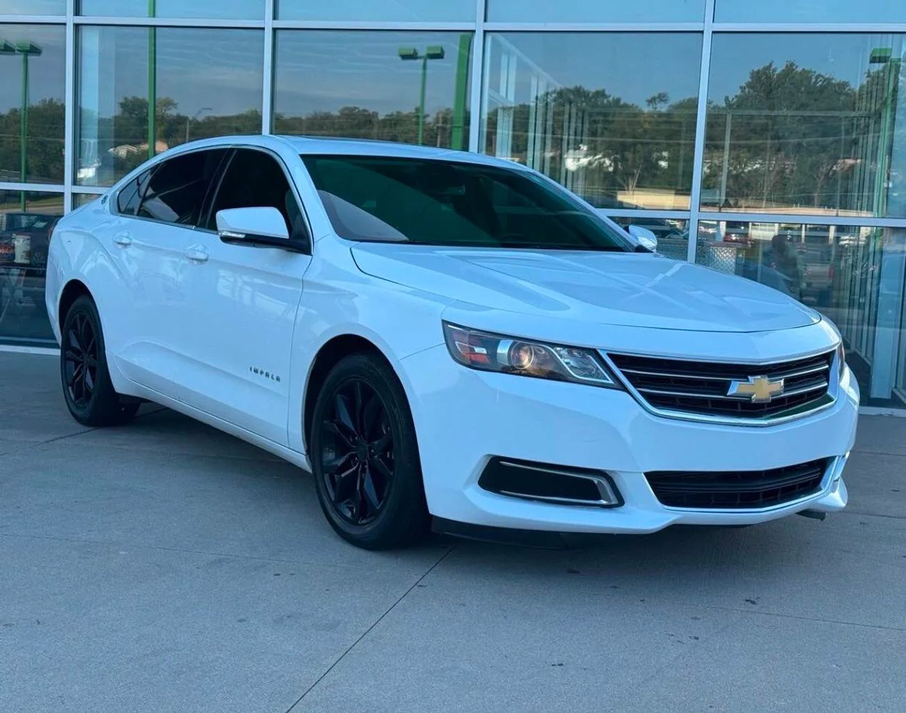 chevrolet impala 2017 1G1105S37HU203389 image chevrolet impala 2017 1G1105S37HU203389 image