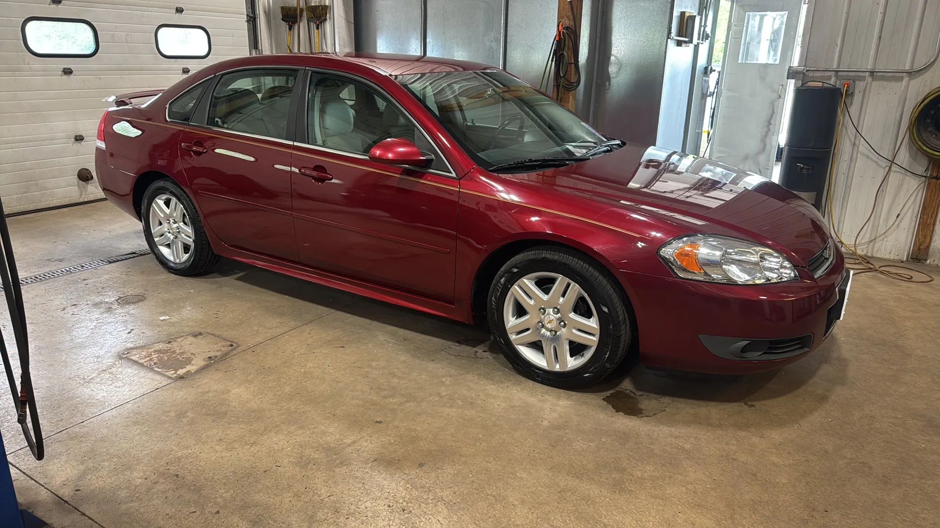chevrolet impala 2011 2G1WB5EK7B1140459 image chevrolet impala 2011 2G1WB5EK7B1140459 image