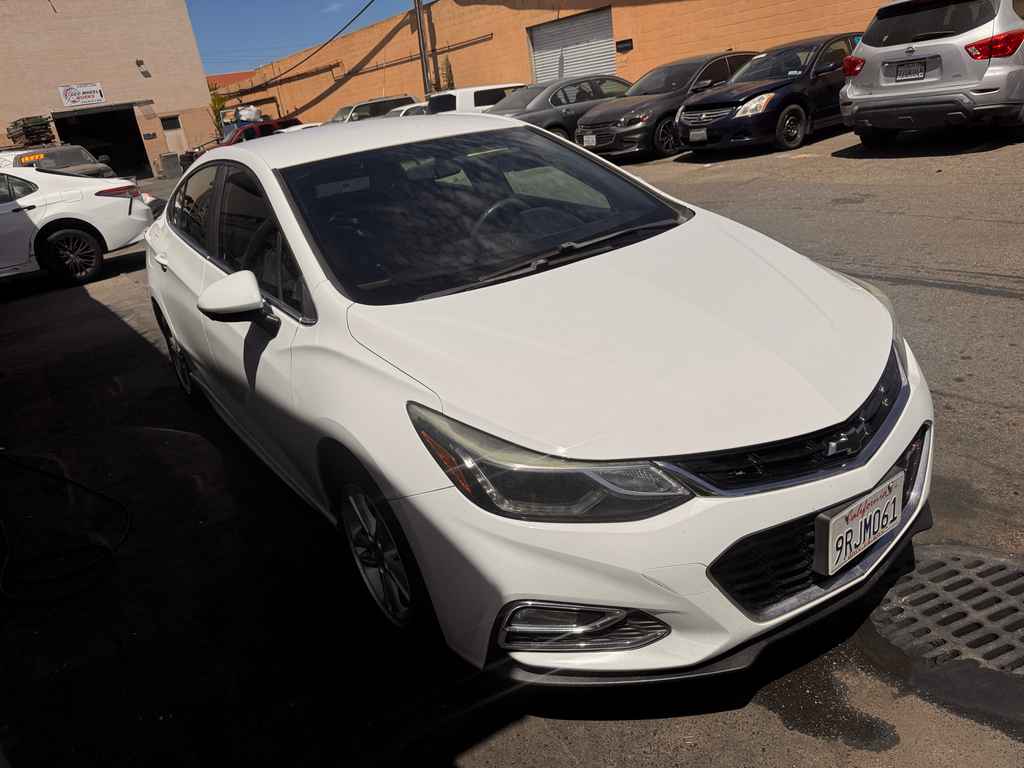 chevrolet cruze 2018 1G1BE5SM8J7160443 image chevrolet cruze 2018 1G1BE5SM8J7160443 image