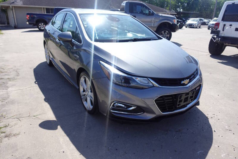 chevrolet cruze 2018 1G1BF5SM5J7150031 image chevrolet cruze 2018 1G1BF5SM5J7150031 image