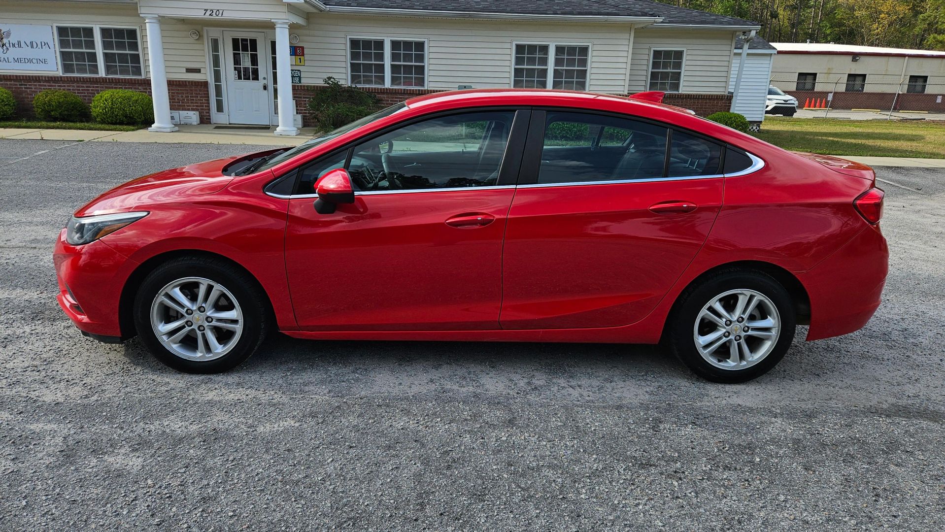 chevrolet cruze 2018 1G1BE5SM9J7152142 image chevrolet cruze 2018 1G1BE5SM9J7152142 image