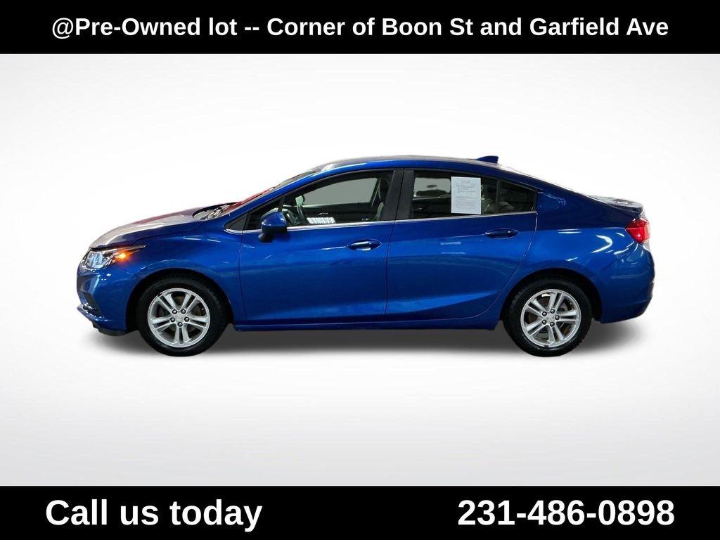 chevrolet cruze 2017 1G1BE5SM3H7180688 image chevrolet cruze 2017 1G1BE5SM3H7180688 image