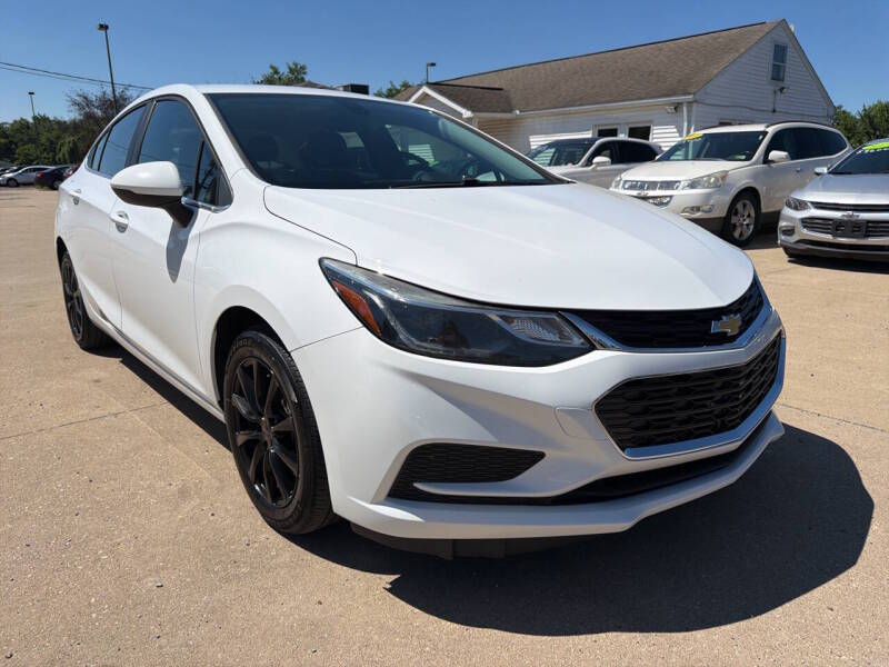 chevrolet cruze 2017 1G1BE5SM3H7182957 image chevrolet cruze 2017 1G1BE5SM3H7182957 image
