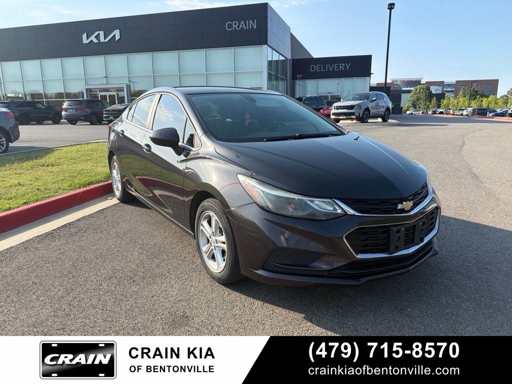 chevrolet cruze 2017 1G1BE5SM7H7121921 image chevrolet cruze 2017 1G1BE5SM7H7121921 image