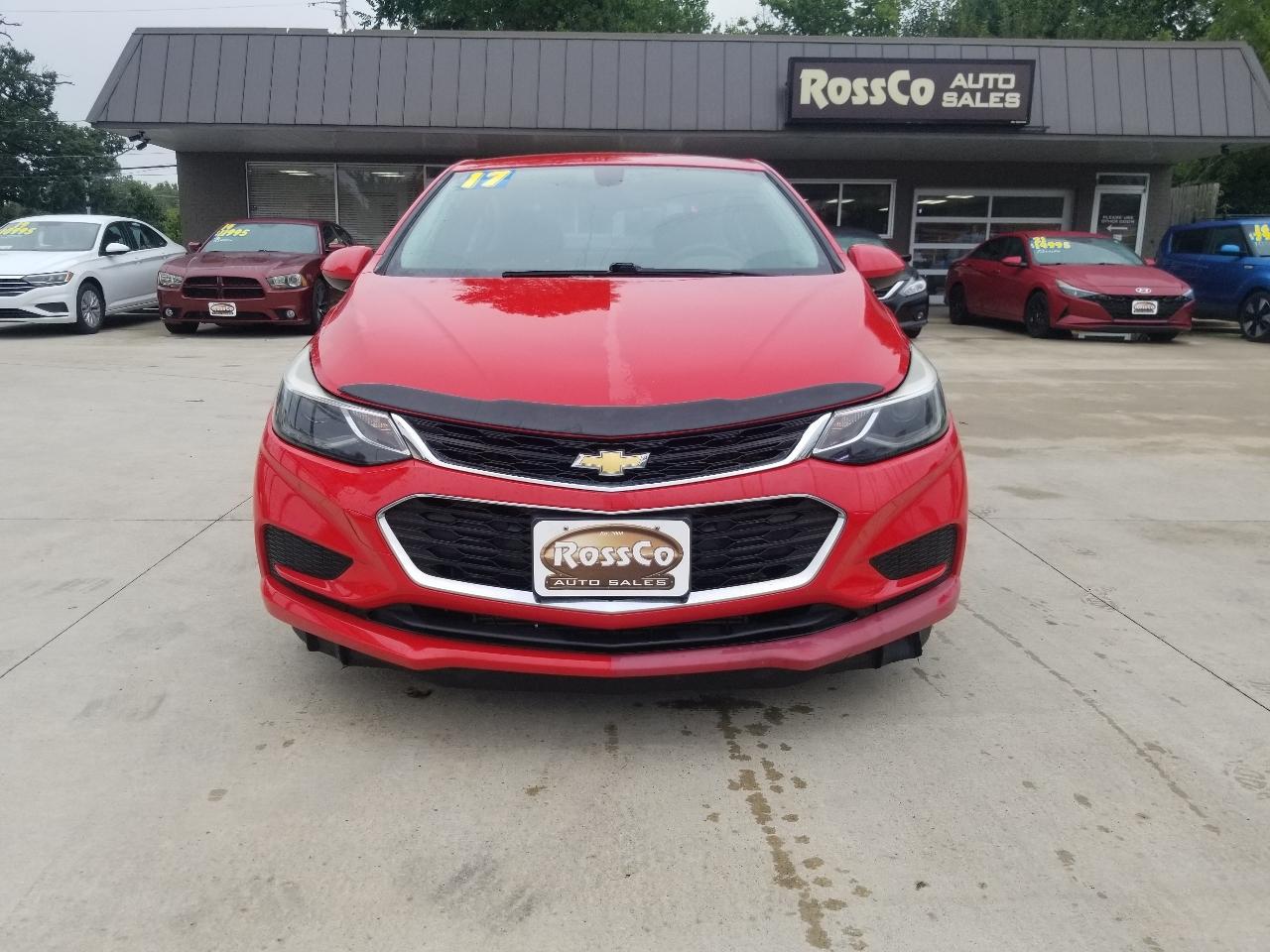 chevrolet cruze 2017 1G1BE5SM2H7188930 image chevrolet cruze 2017 1G1BE5SM2H7188930 image