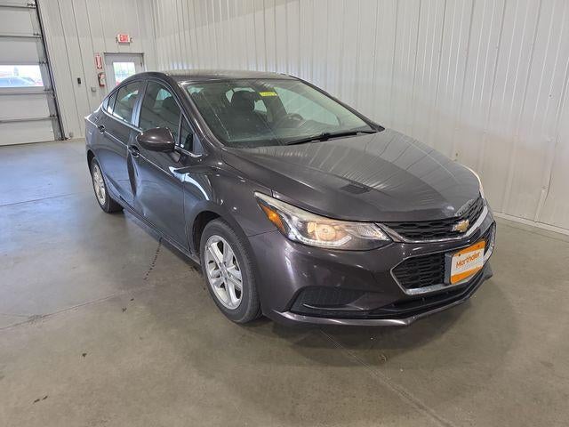 chevrolet cruze 2017 1G1BE5SM2H7238452 image chevrolet cruze 2017 1G1BE5SM2H7238452 image