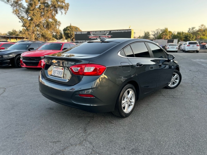 chevrolet cruze 2017 1G1BE5SM2H7267594 image chevrolet cruze 2017 1G1BE5SM2H7267594 image