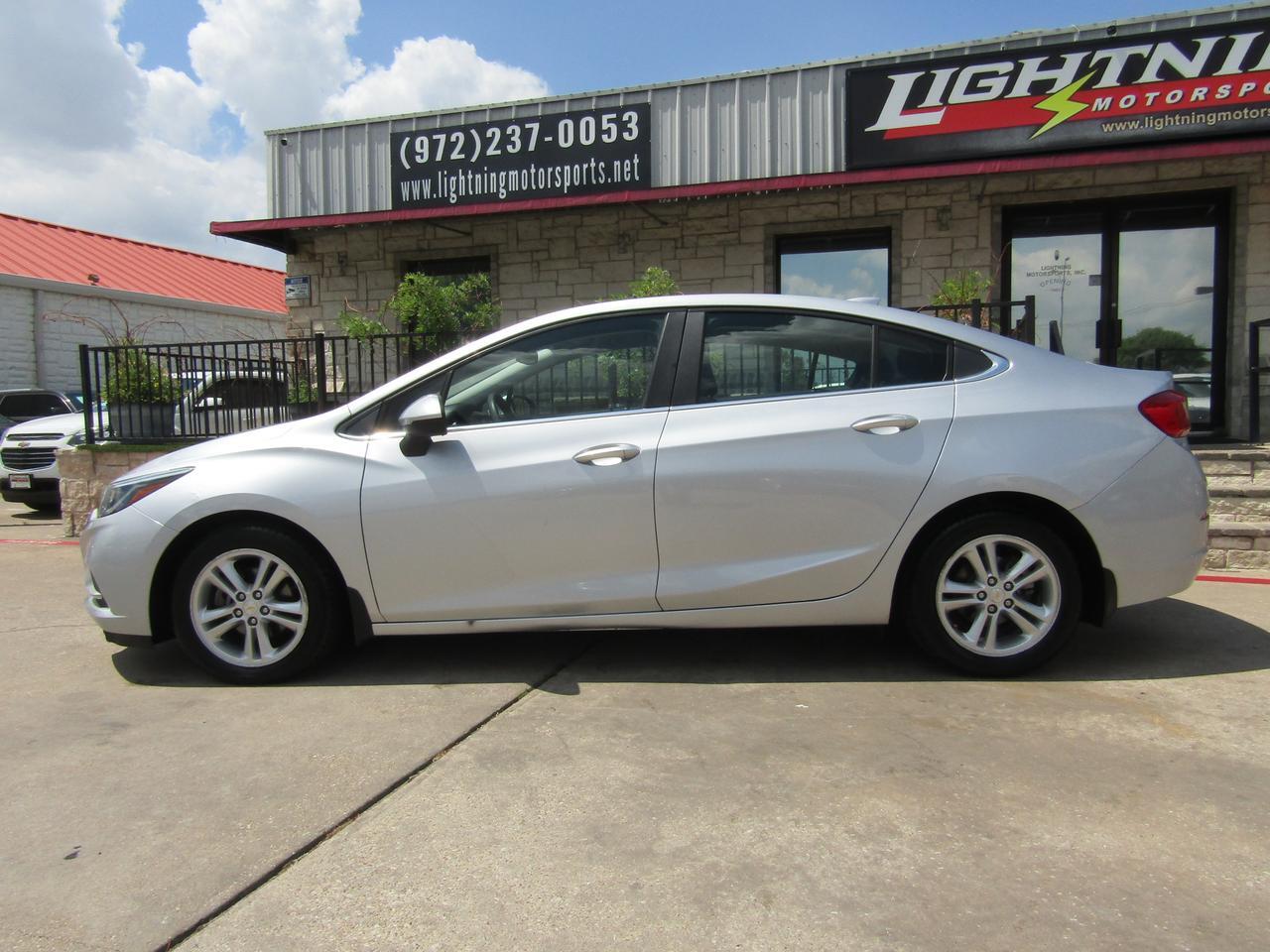 chevrolet cruze 2017 1G1BE5SM8H7270032 image chevrolet cruze 2017 1G1BE5SM8H7270032 image