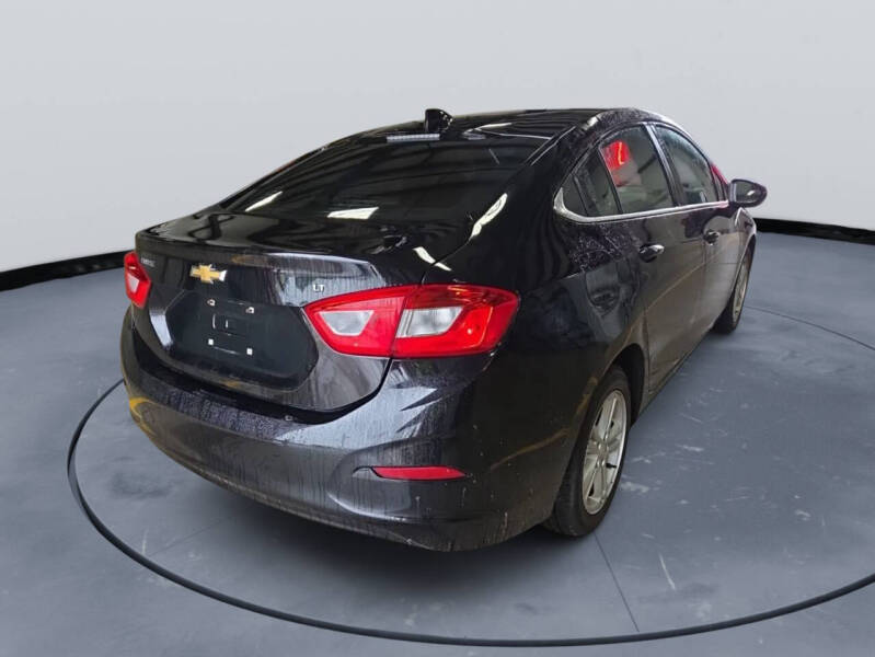 chevrolet cruze 2017 1G1BE5SM8H7170724 image chevrolet cruze 2017 1G1BE5SM8H7170724 image