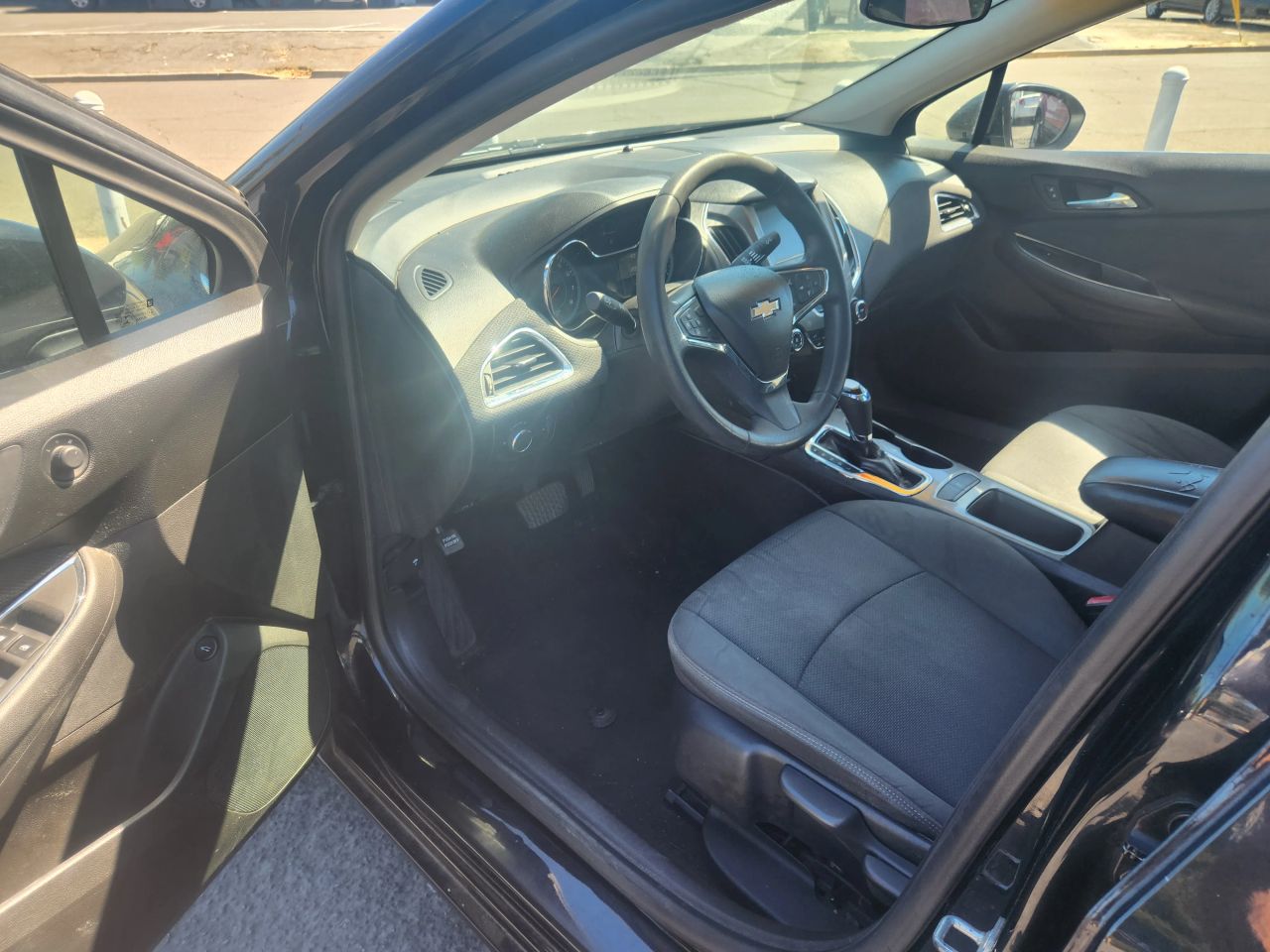 chevrolet cruze 2017 1G1BE5SM1H7216619 image chevrolet cruze 2017 1G1BE5SM1H7216619 image