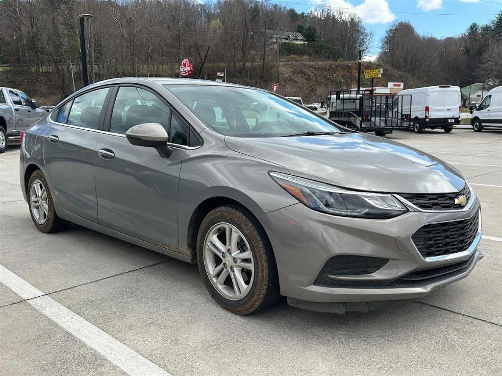 chevrolet cruze 2017 1G1BE5SM0H7156638 image chevrolet cruze 2017 1G1BE5SM0H7156638 image