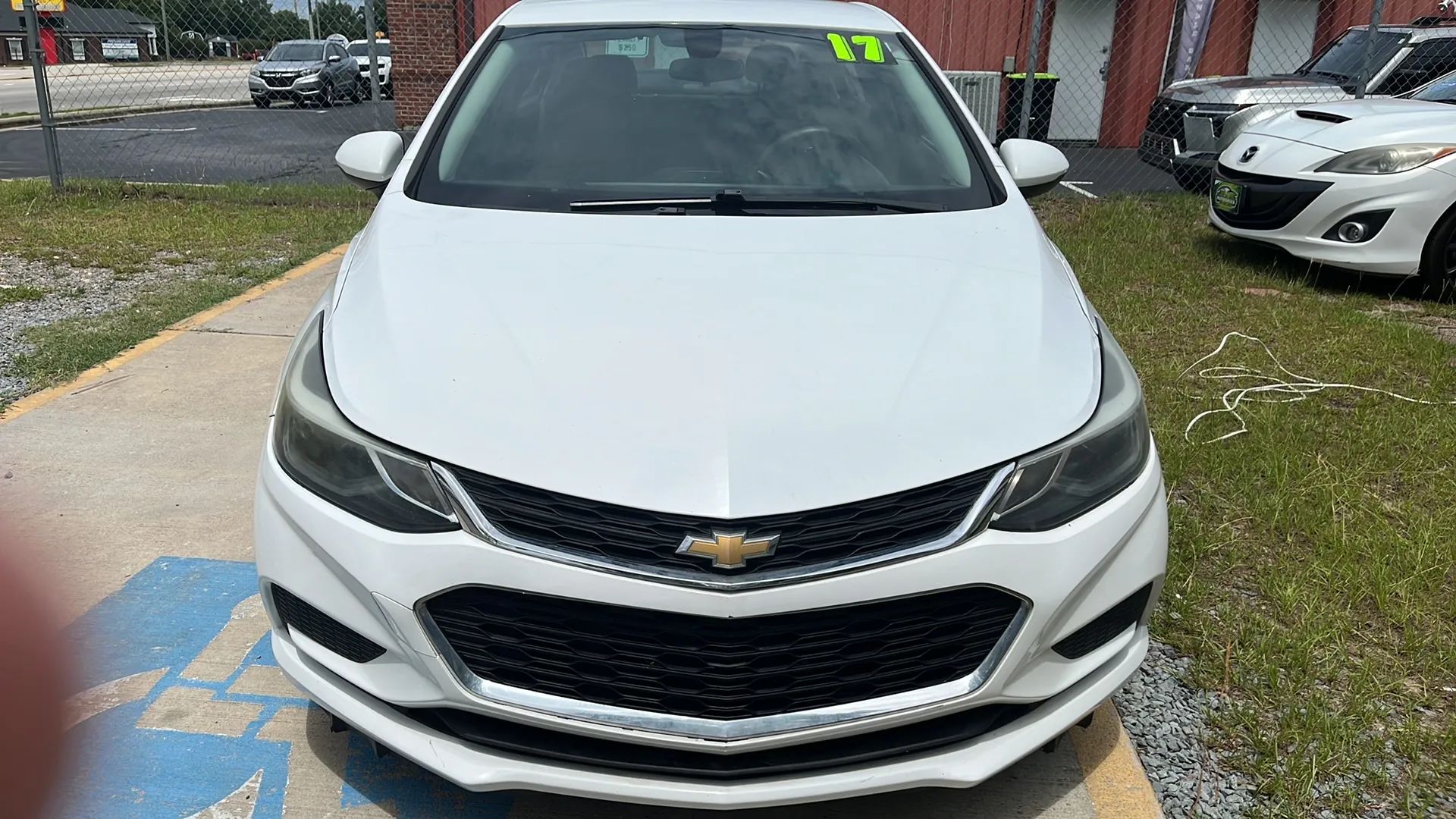 chevrolet cruze 2017 1G1BE5SM2H7188992 image chevrolet cruze 2017 1G1BE5SM2H7188992 image