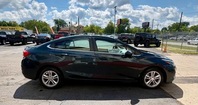 chevrolet cruze 2017 3G1BE5SM2HS534556 image chevrolet cruze 2017 3G1BE5SM2HS534556 image