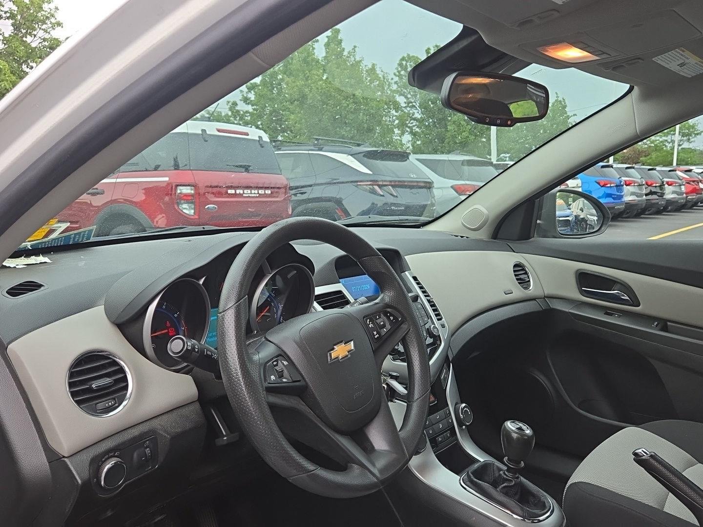chevrolet cruze 2015 1G1PB5SGXF7236812 image chevrolet cruze 2015 1G1PB5SGXF7236812 image