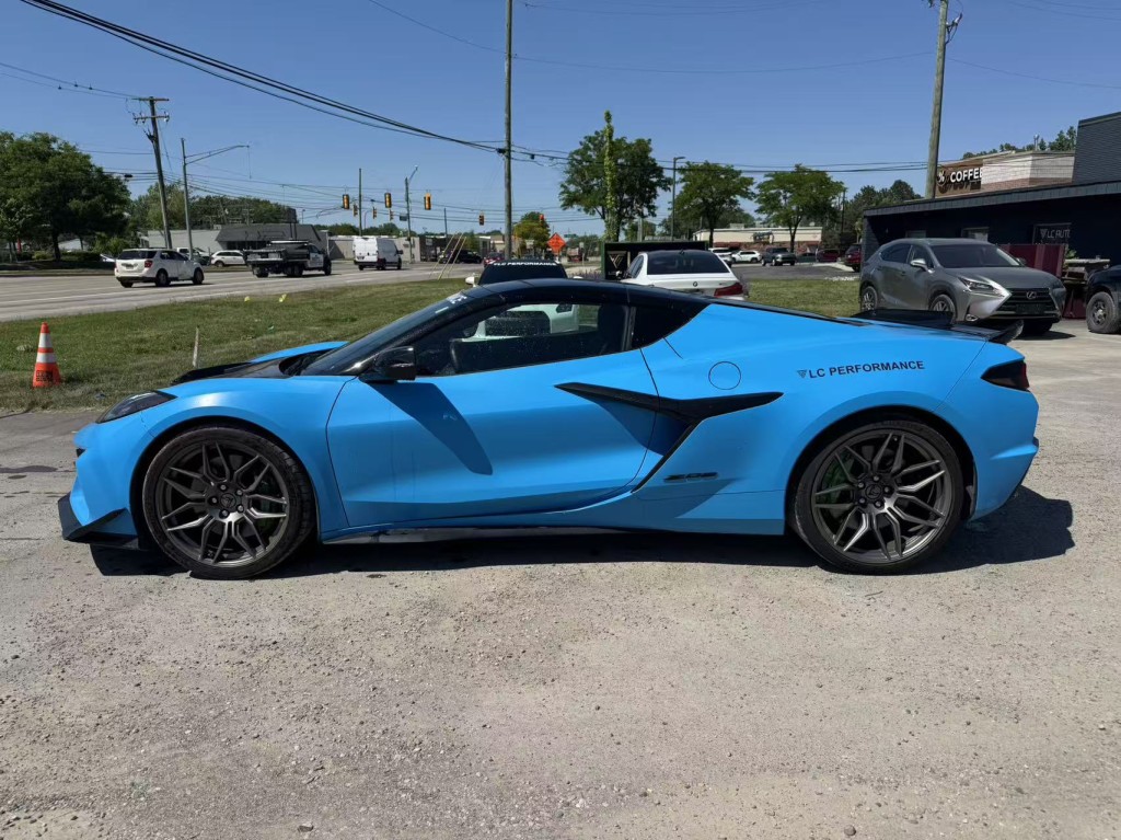 chevrolet corvette 2023 1G1YD2D39P5600352 image chevrolet corvette 2023 1G1YD2D39P5600352 image