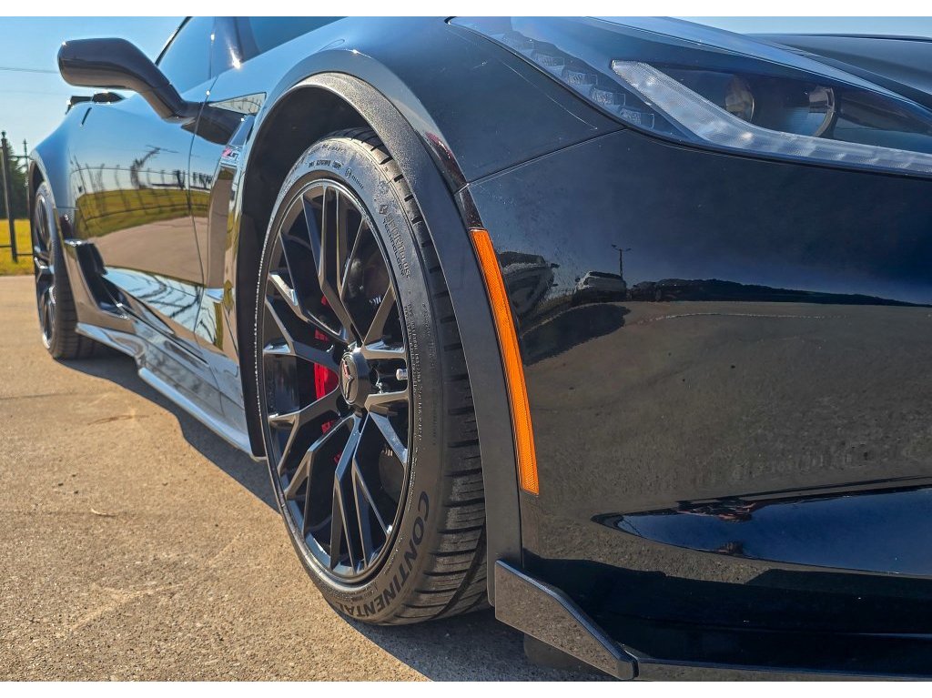 chevrolet corvette 2016 1G1YU2D68G5607481 image chevrolet corvette 2016 1G1YU2D68G5607481 image