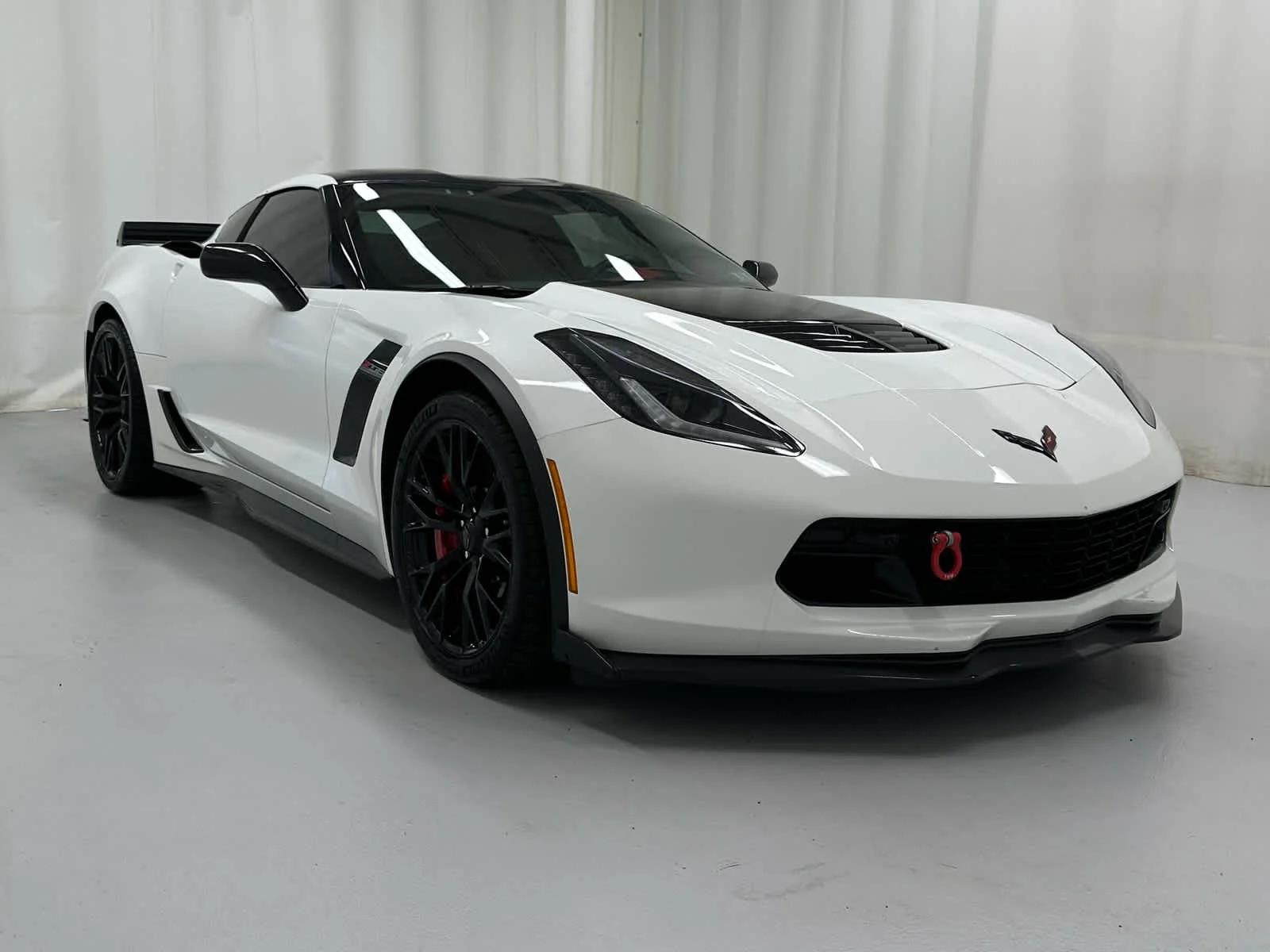 chevrolet corvette 2016 1G1YU2D68G5608016 image chevrolet corvette 2016 1G1YU2D68G5608016 image