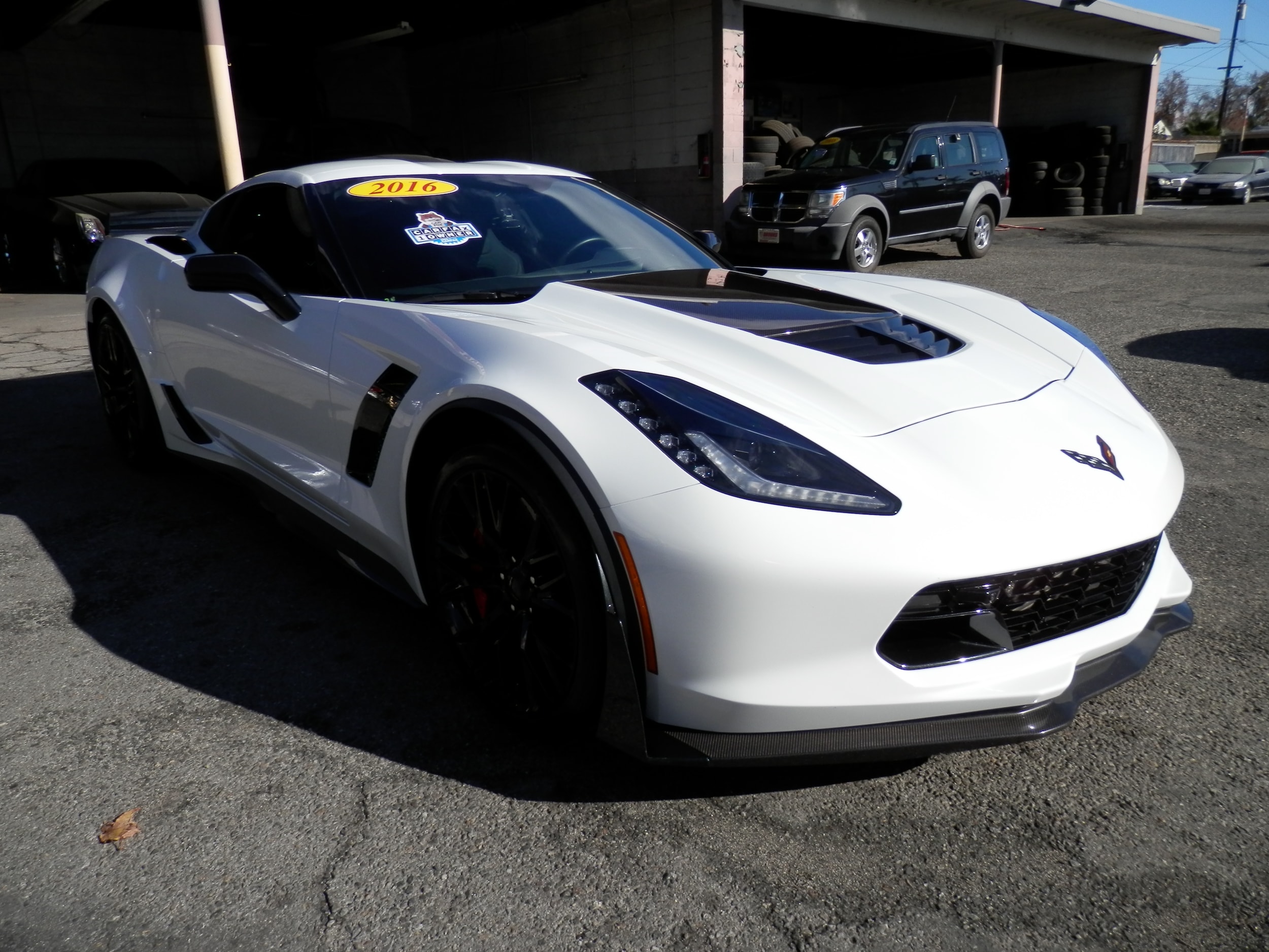 chevrolet corvette 2016 1G1YU2D64G5613231 image