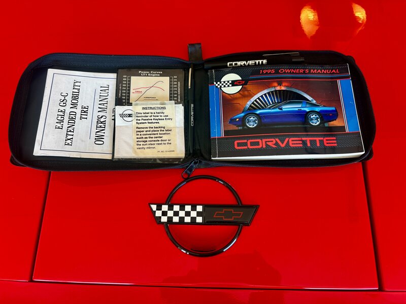 chevrolet corvette 1995 1G1YY32P1S5117401 image chevrolet corvette 1995 1G1YY32P1S5117401 image