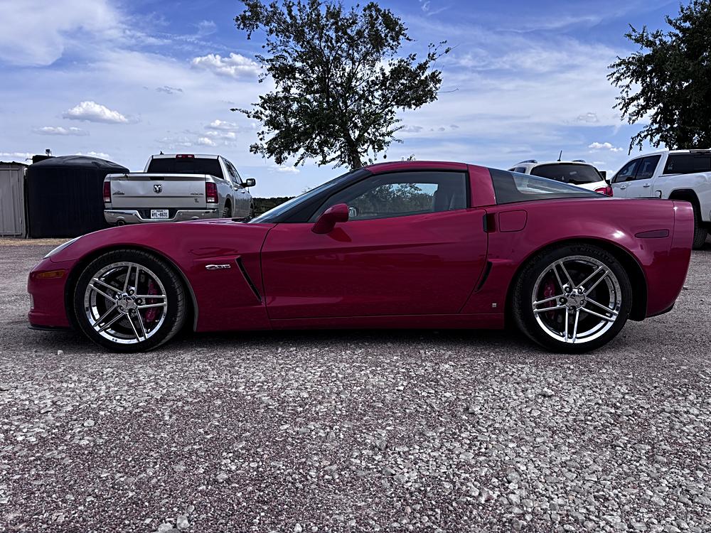 chevrolet corvette 2009 1G1YZ26E095107825 image chevrolet corvette 2009 1G1YZ26E095107825 image