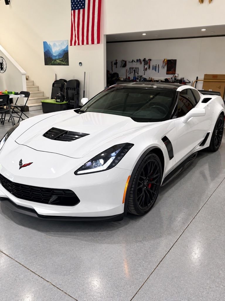 chevrolet corvette 2019 1G1YP2D64K5604965 image chevrolet corvette 2019 1G1YP2D64K5604965 image
