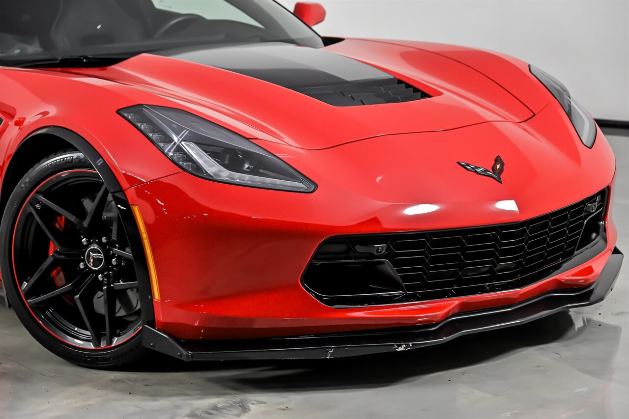 chevrolet corvette 2018 1G1YX2D71J5103572 image chevrolet corvette 2018 1G1YX2D71J5103572 image