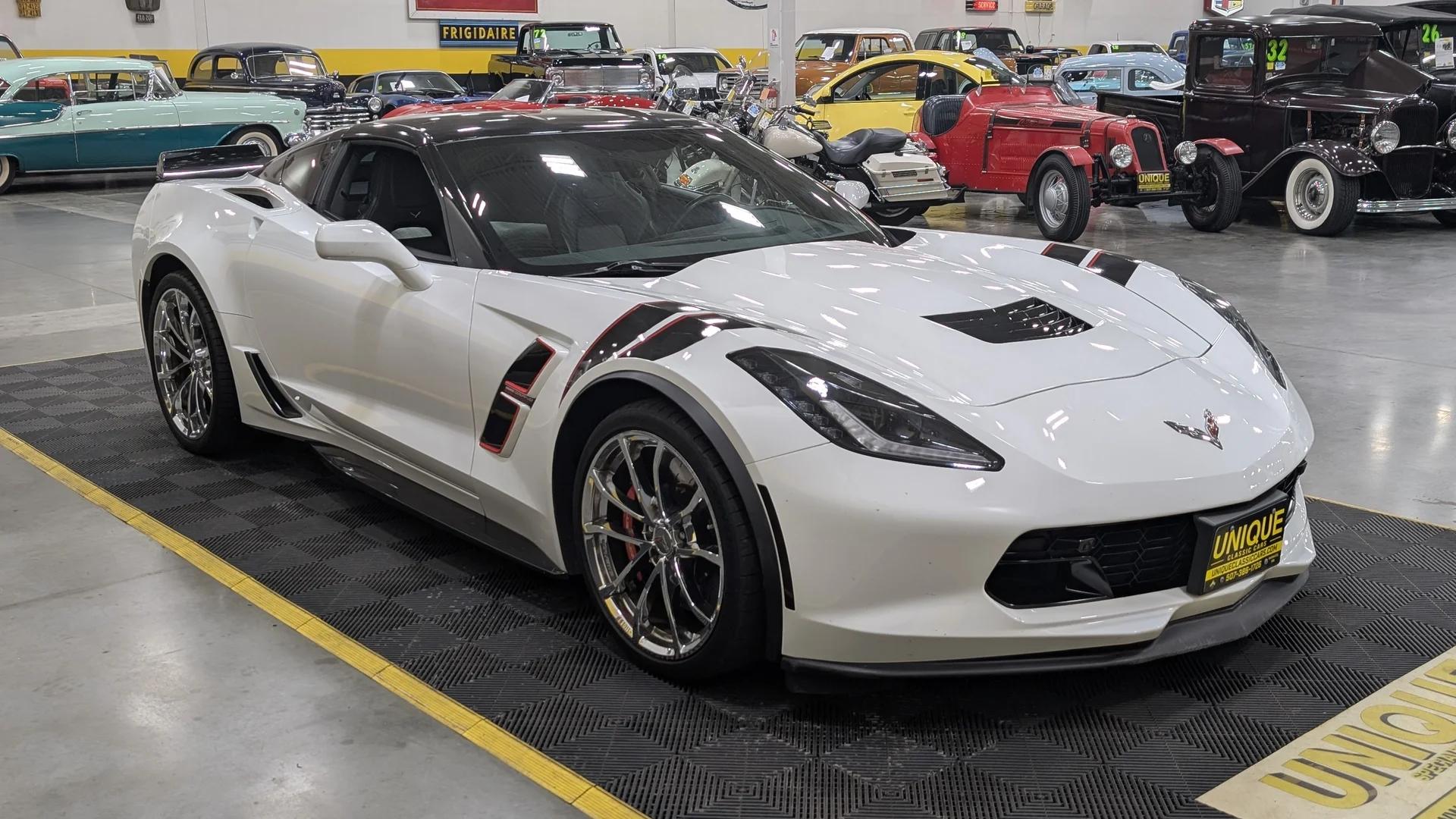 chevrolet corvette 2018 1G1YY2D75J5105564 image chevrolet corvette 2018 1G1YY2D75J5105564 image