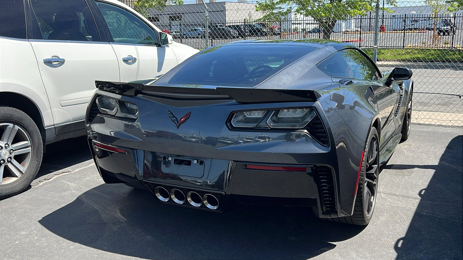 chevrolet corvette 2017 1G1YS2D60H5606350 image chevrolet corvette 2017 1G1YS2D60H5606350 image