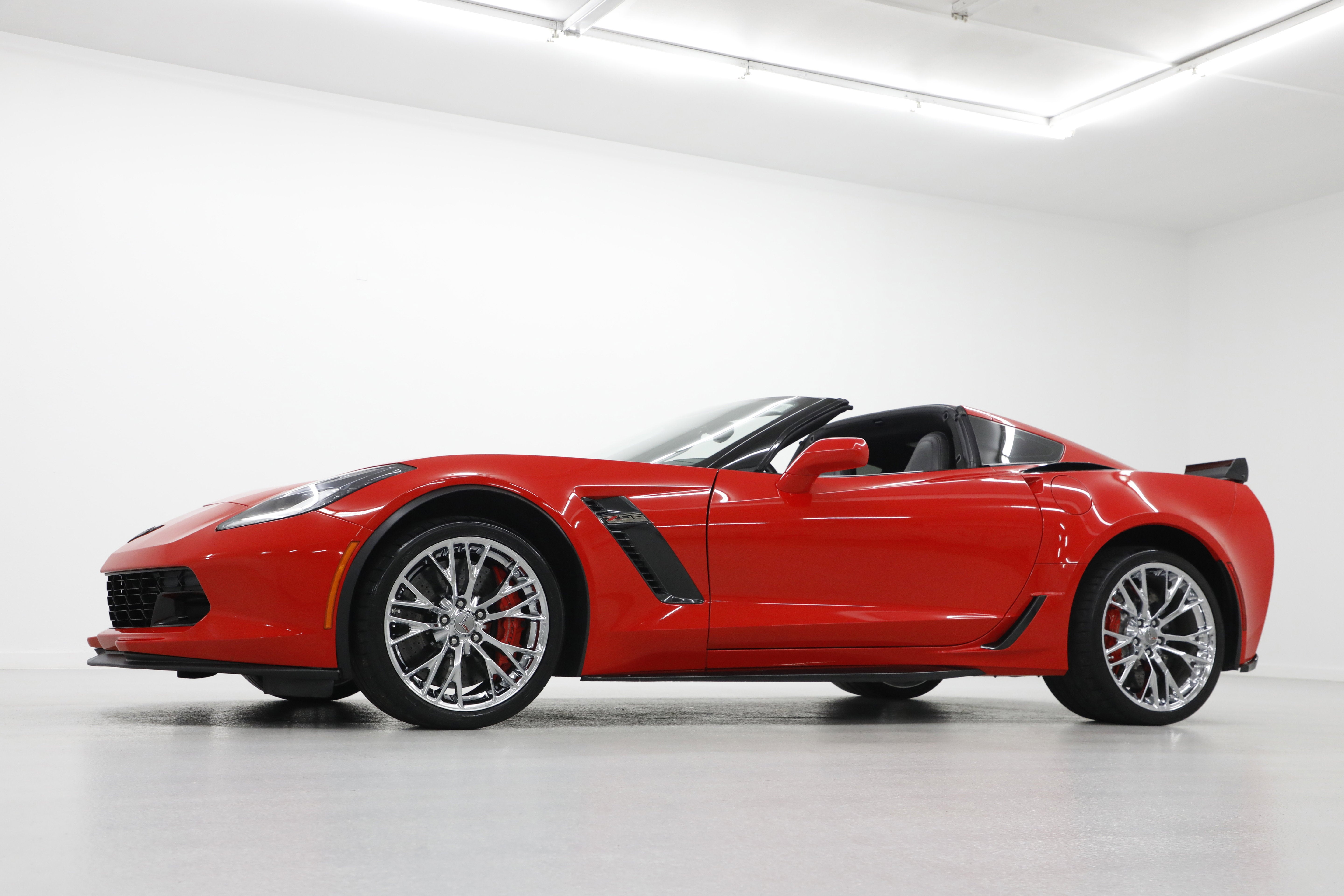 chevrolet corvette 2017 1G1YP2D63H5606506 image chevrolet corvette 2017 1G1YP2D63H5606506 image