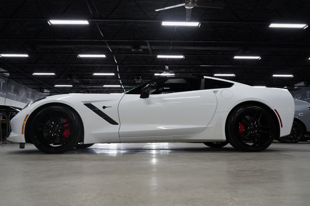 chevrolet corvette 2017 1G1YM2D72H5100666 image chevrolet corvette 2017 1G1YM2D72H5100666 image