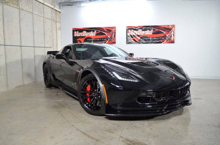 chevrolet corvette 2017 1G1YU2D61H5606917 image chevrolet corvette 2017 1G1YU2D61H5606917 image