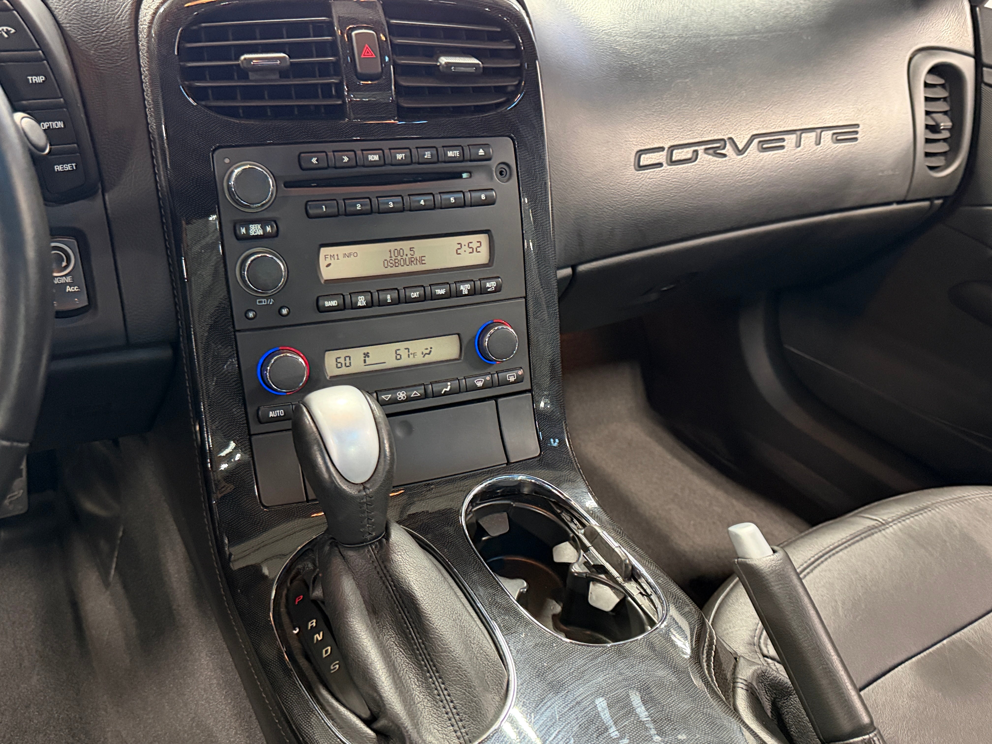 chevrolet corvette 2012 1G1YE2DW1C5109680 image chevrolet corvette 2012 1G1YE2DW1C5109680 image