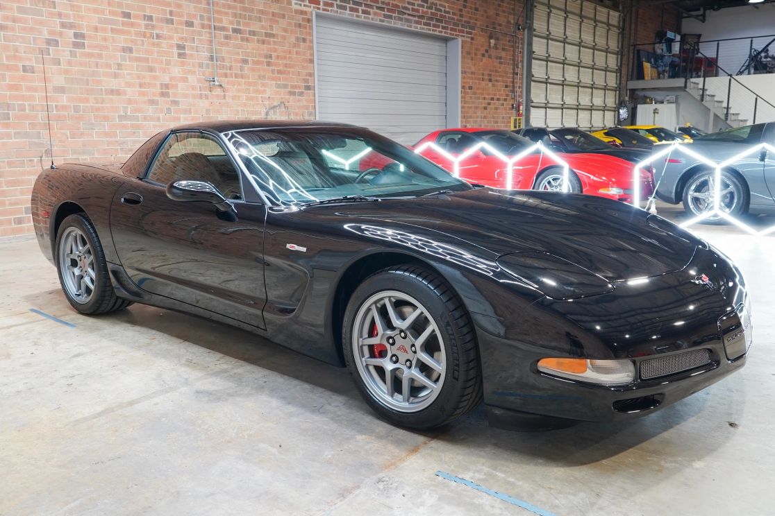 chevrolet corvette 2004 1G1YY12S145110265 image chevrolet corvette 2004 1G1YY12S145110265 image