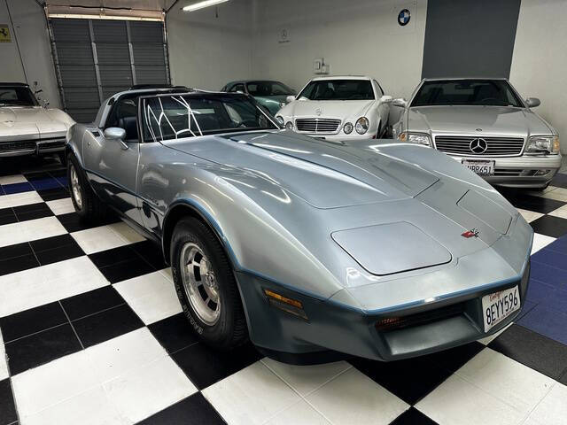 chevrolet corvette 1982 1G1AY8788C5121799 image chevrolet corvette 1982 1G1AY8788C5121799 image