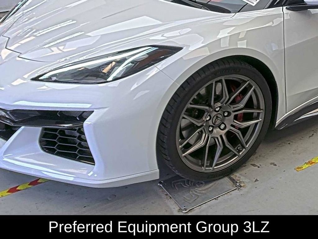 chevrolet corvette 2024 1G1YF3D38R5608042 image chevrolet corvette 2024 1G1YF3D38R5608042 image