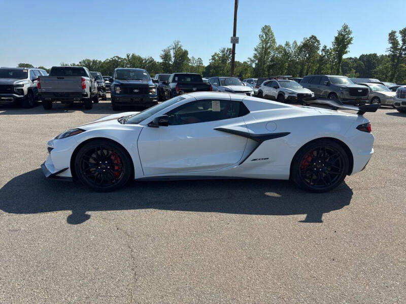 chevrolet corvette 2024 1G1YF3D31R5606214 image chevrolet corvette 2024 1G1YF3D31R5606214 image
